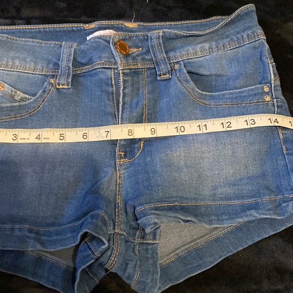 Wanna Betta Butt? Jean Shorts - Picture 10 of 10